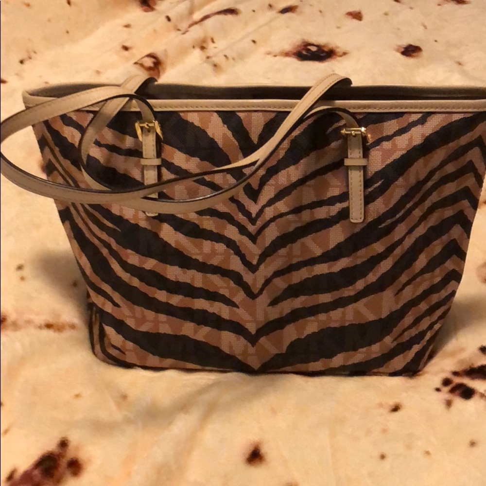 Michael kors tote